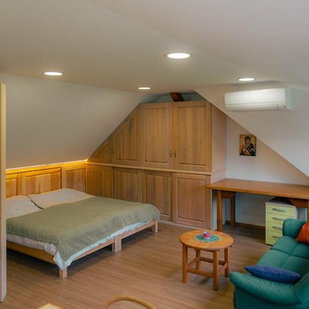 メドヴォデCountry Retreat, Near Ljubljana City, Apartma Na Vasi, Blizu Mesta Ljubljanaアパートメント エクステリア 写真
